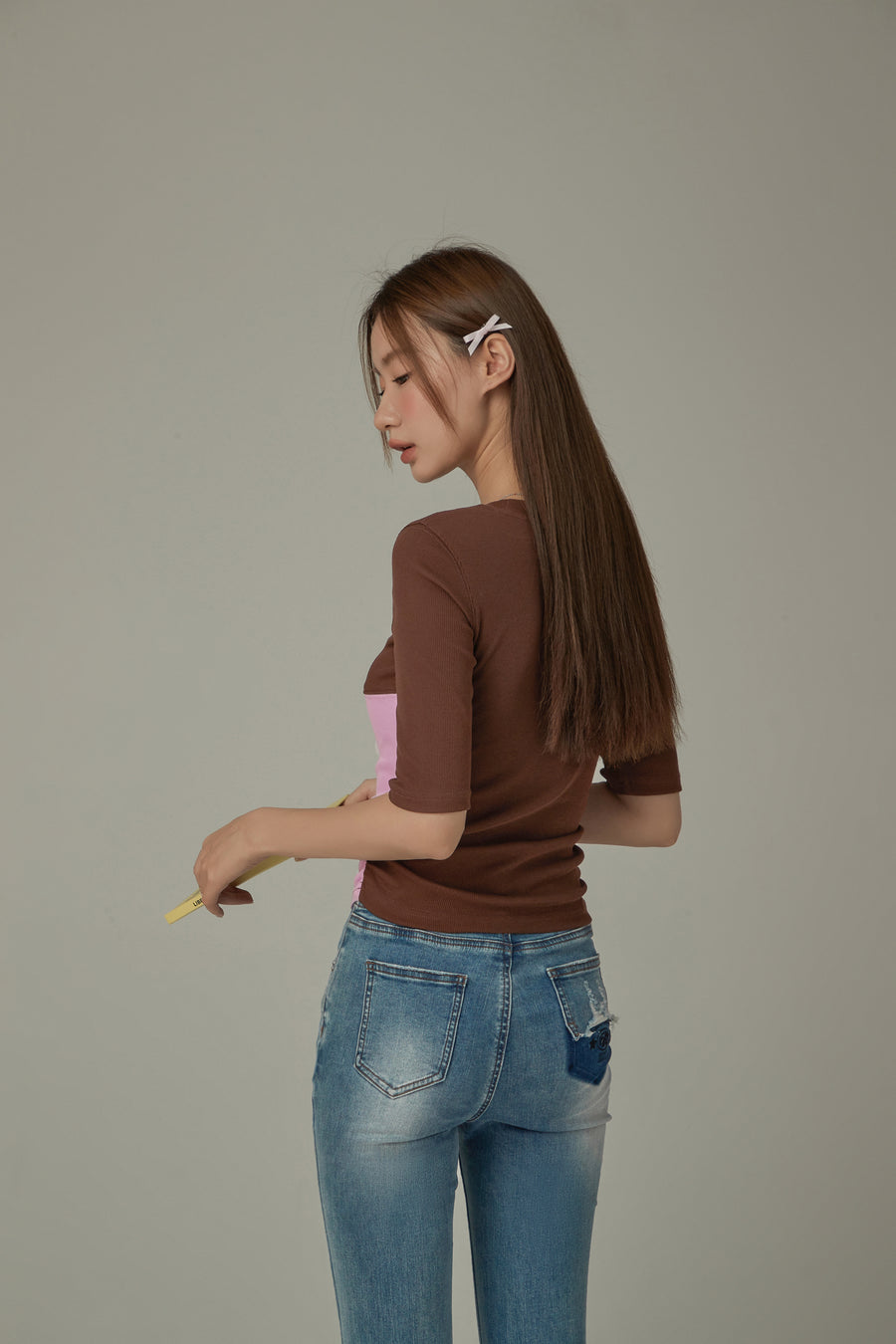 CHUU Color Two Toned Slim Top