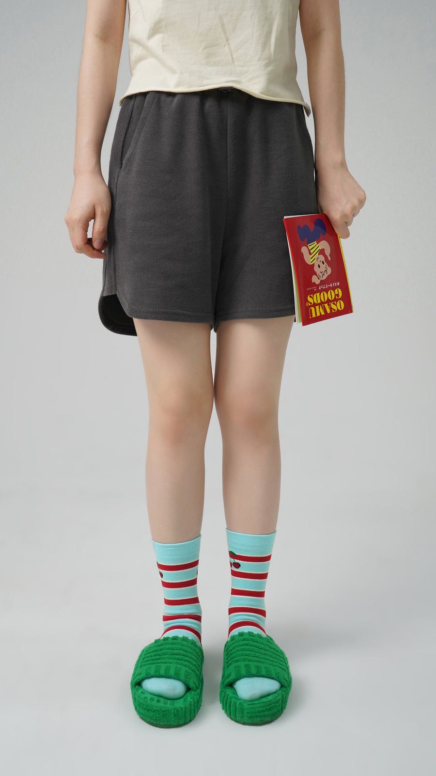 CHUU Cherry On Stripes Ankle Socks