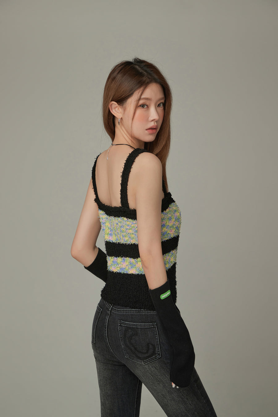 CHUU Color Fuzzy Sleeveless Top