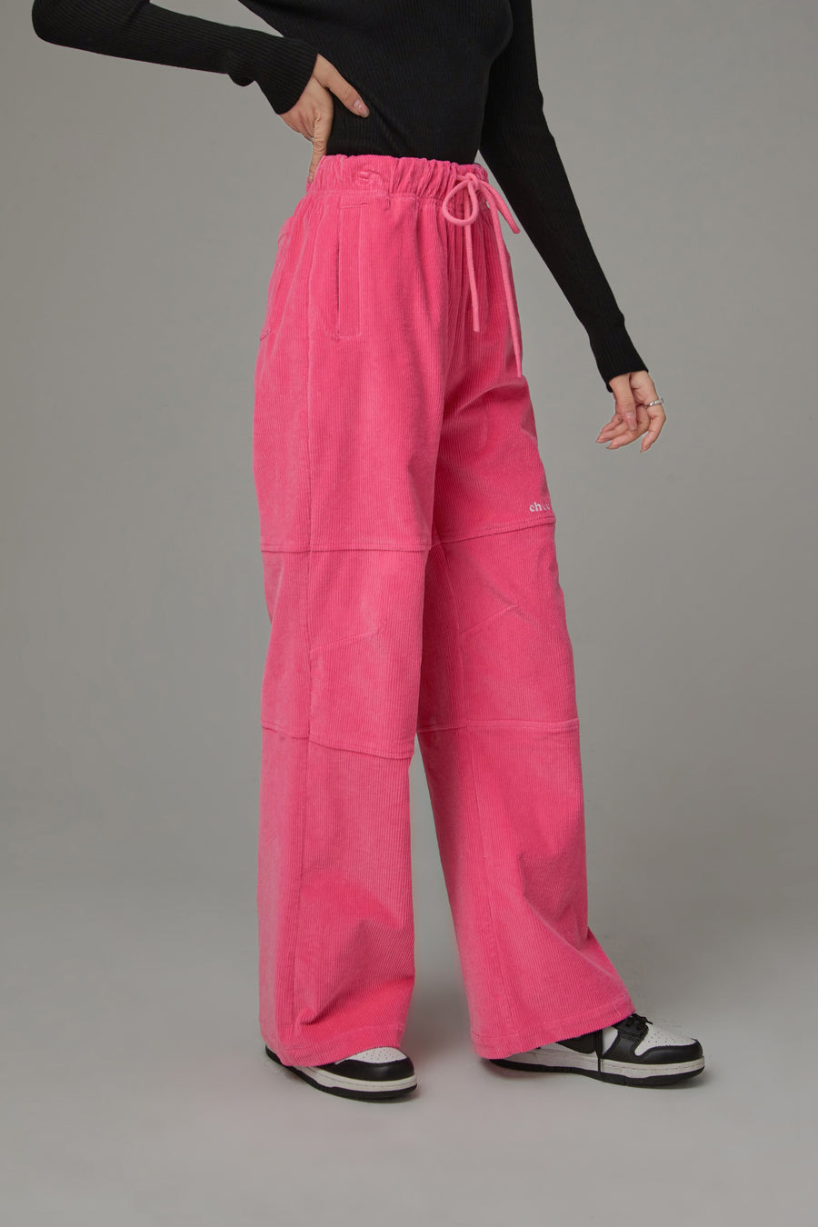 CHUU Casual String Corduroy Pants