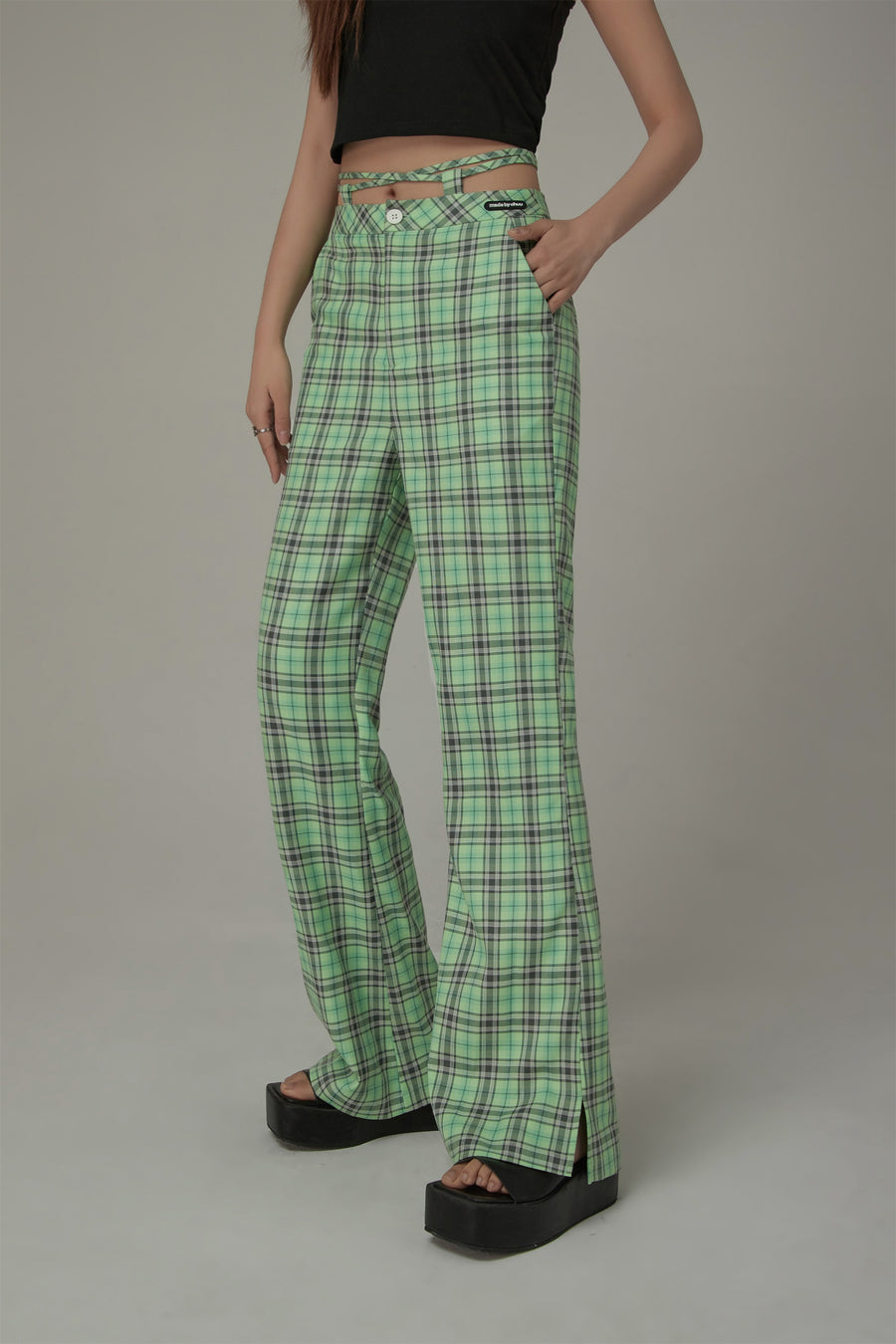 CHUU Color Checked Tie Waist Bootcut Pants