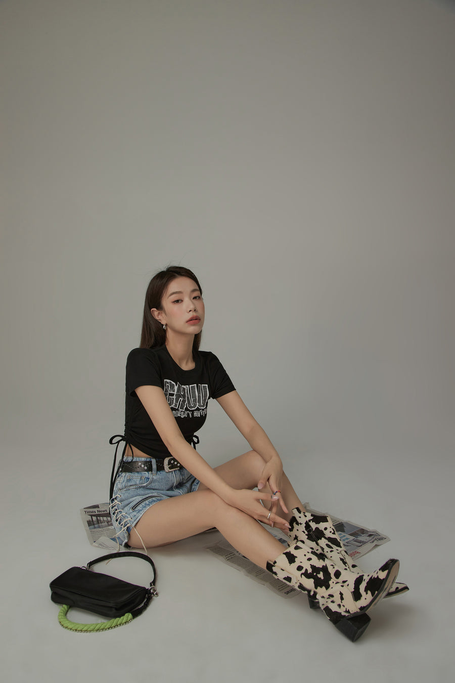 CHUU Size Doesnt Matter Side String Cropped T-Shirt