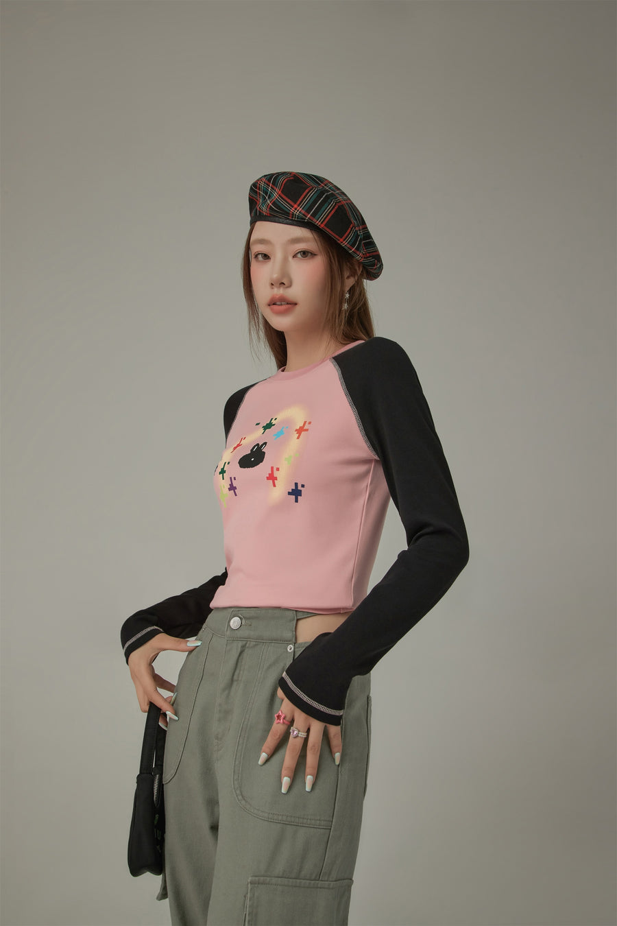 CHUU Character Pixel Stars Color Long Sleeve T-Shirt