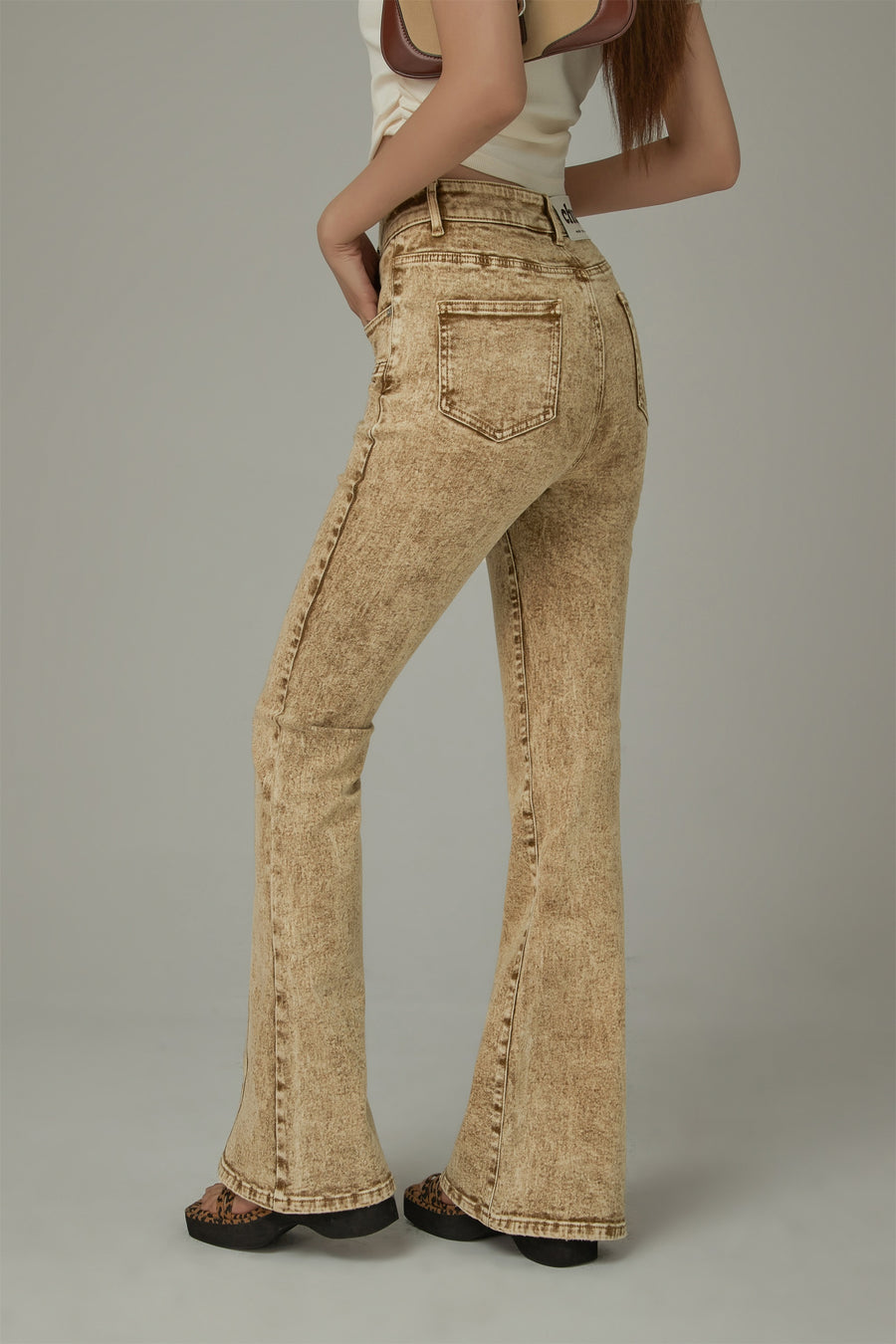 CHUU Vintage Brown Washed Bootcut Jeans