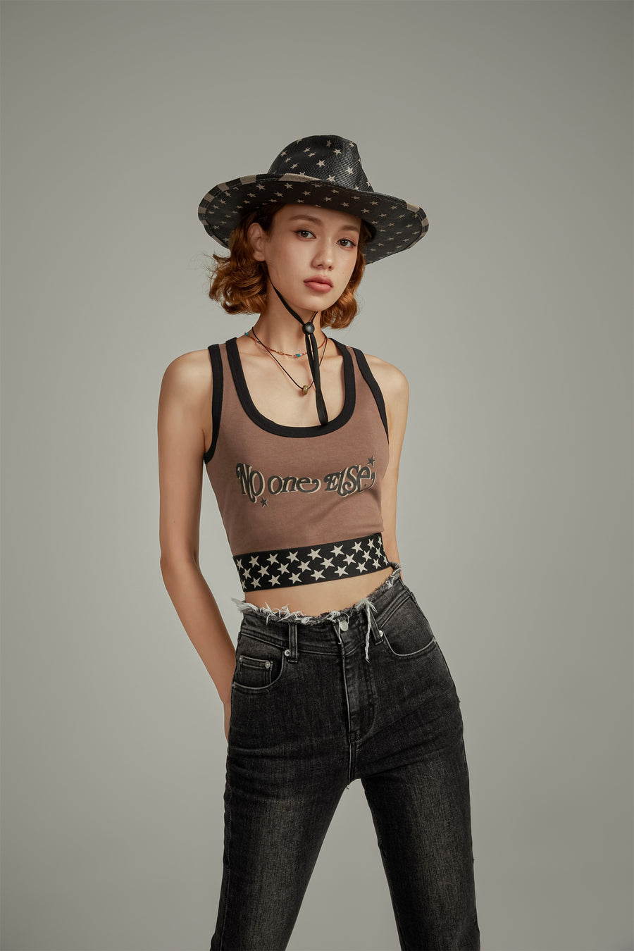 CHUU Star Color Sleeveless Crop Top