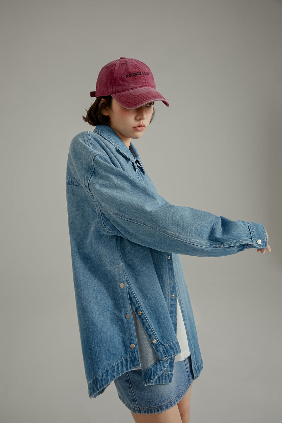 CHUU Boyfriend Maxi Sized Denim Shirt