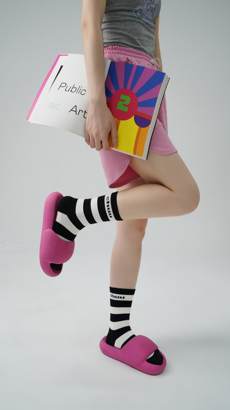 CHUU Logo Basic Striped High Socks