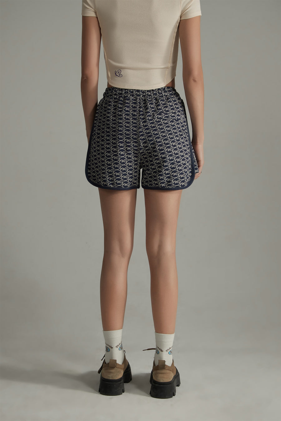 CHUU Letter Fully Printed Casual Drawstring Shorts