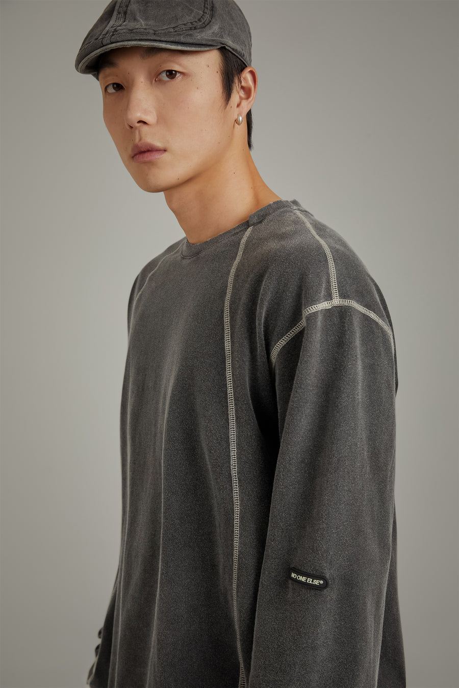 CHUU Logo Stitch Boxy T-Shirt