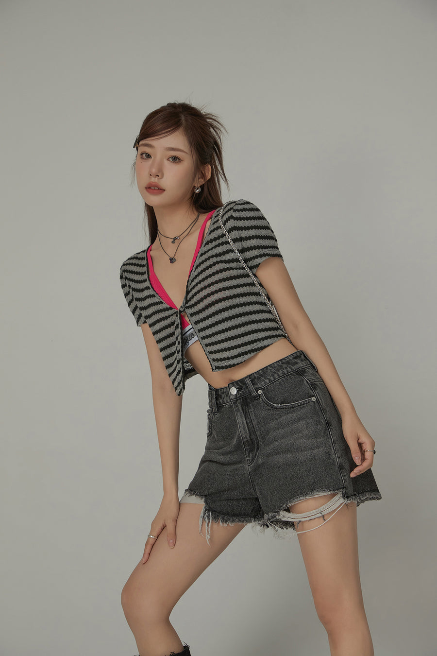 CHUU Stripe Layering Short Sleeve Crop Top