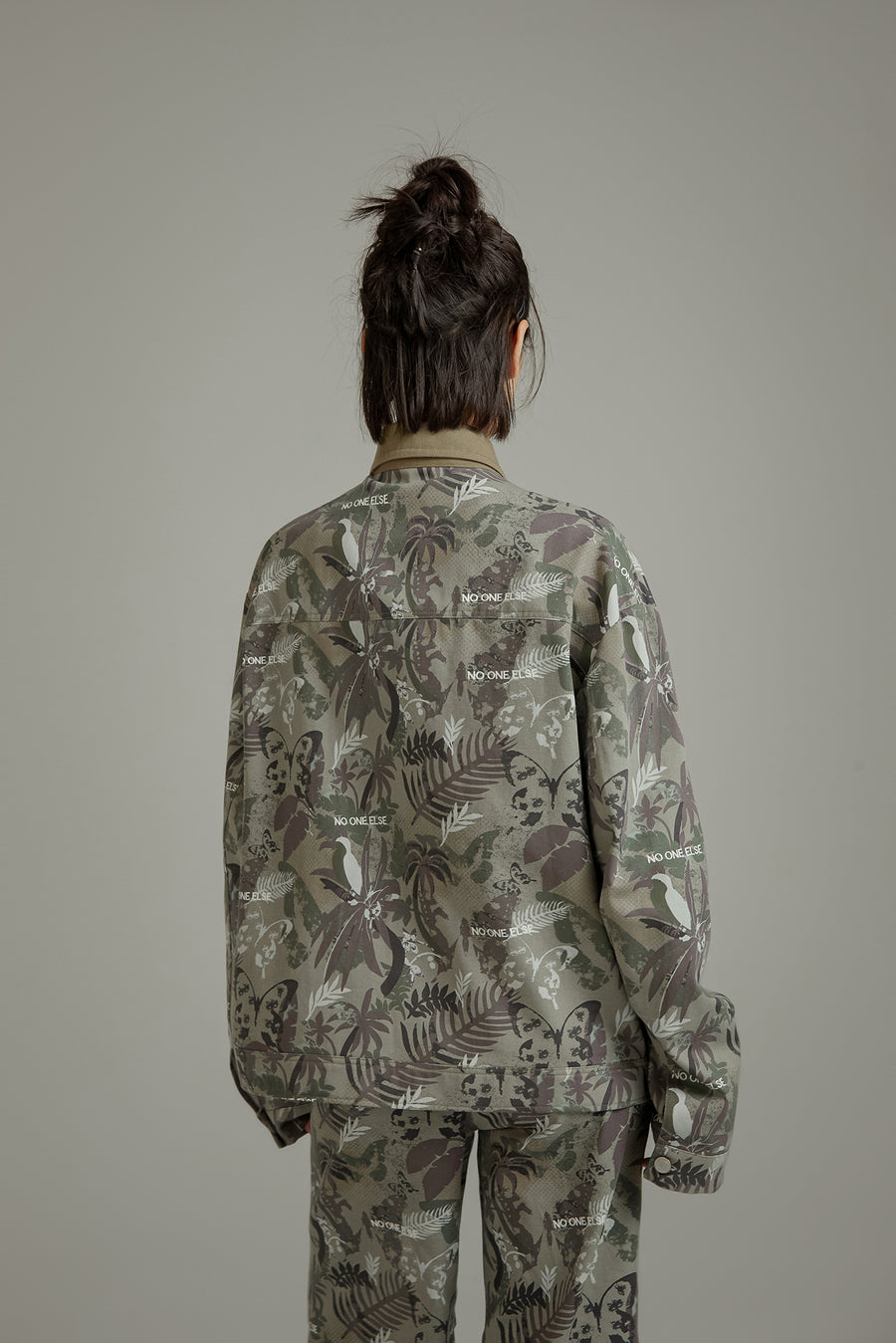 CHUU Forest Print Long Sleeve Jacket