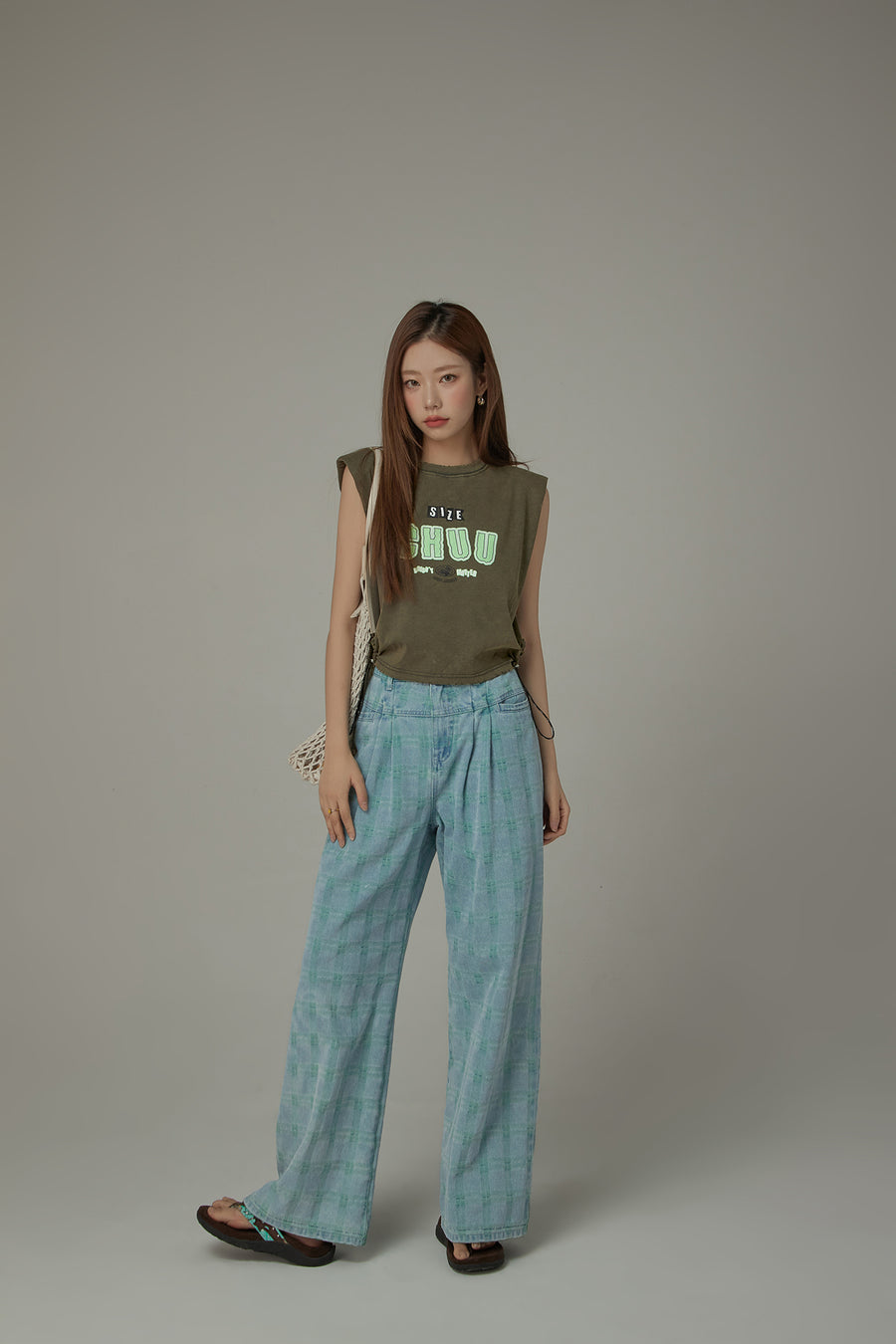 CHUU Side Strings Sleeveless Sporty Top