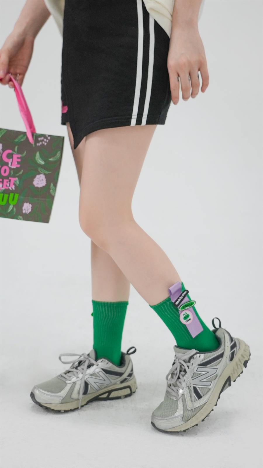 CHUU Colored Frog Sticker High Socks