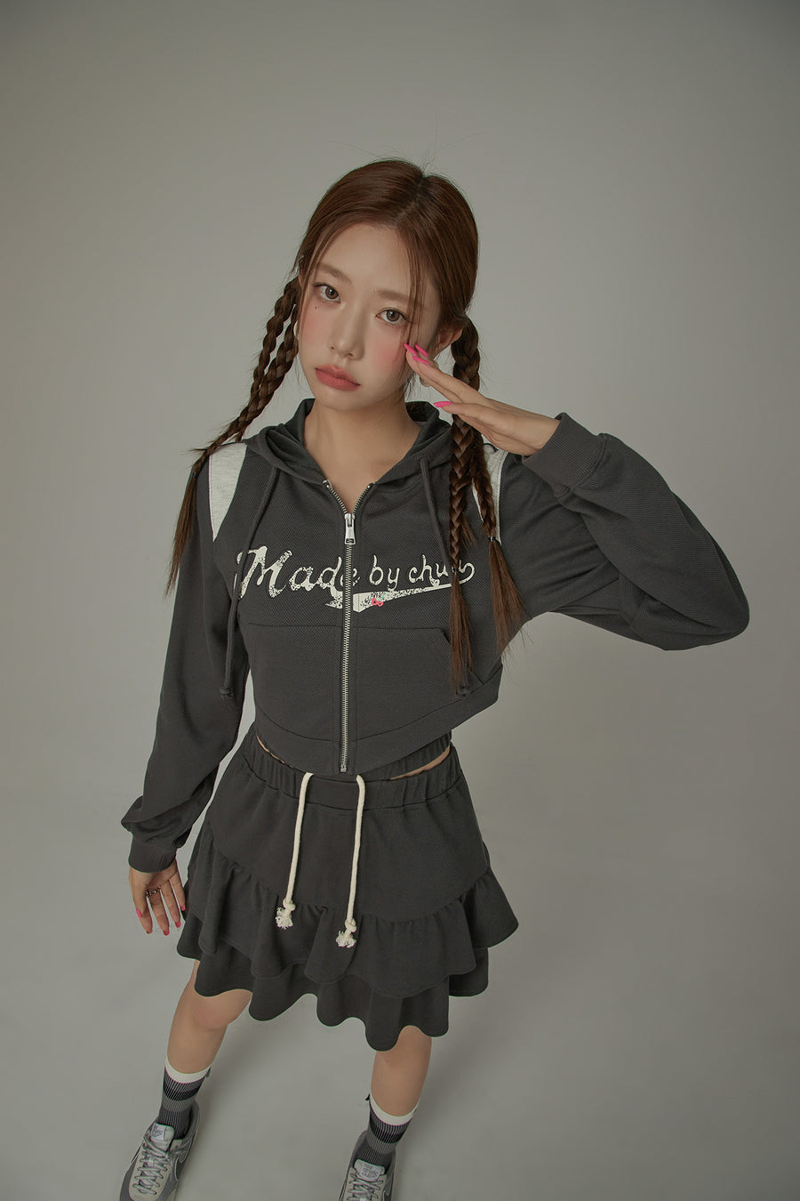 CHUU Lettering Cropped Sporty Zip-Up Hoodie