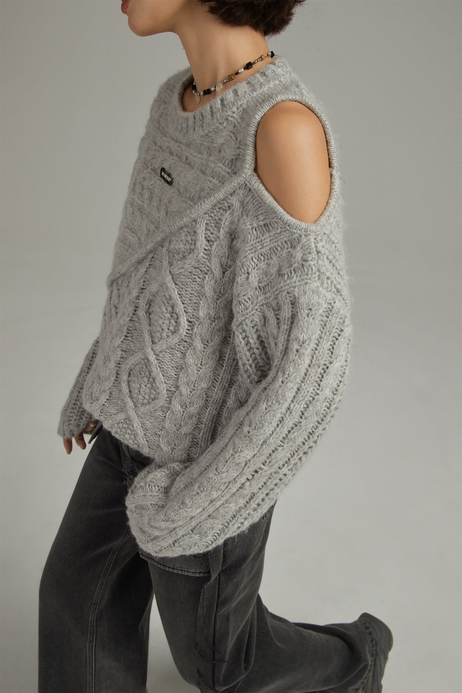 CHUU One Shoulder Twist Knit Sweater