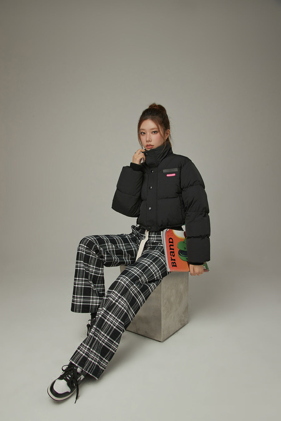 CHUU Oversized Logo Embroidery Padded Jacket