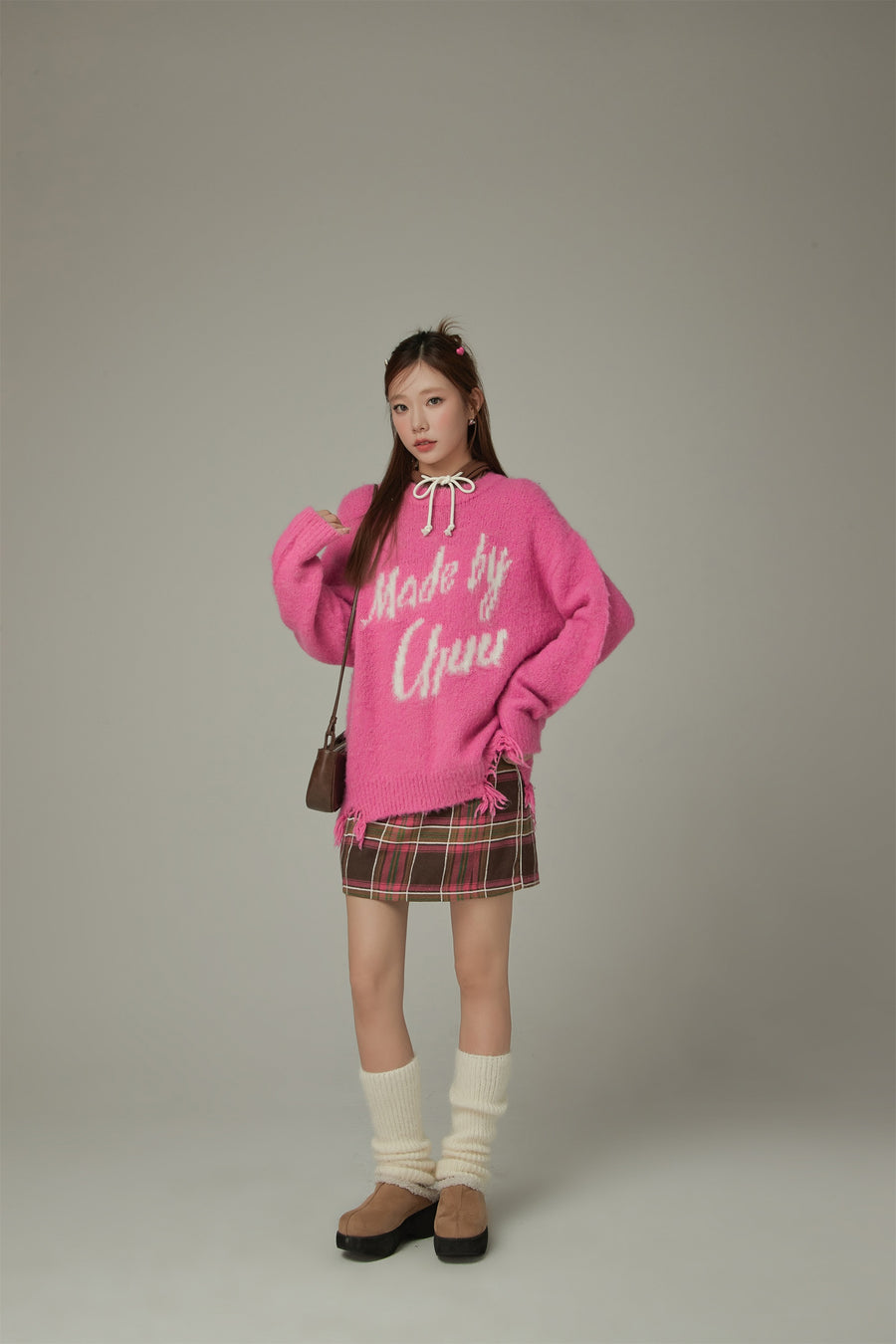 CHUU Logo Distressed Lettering Loose Fit Knit Sweater