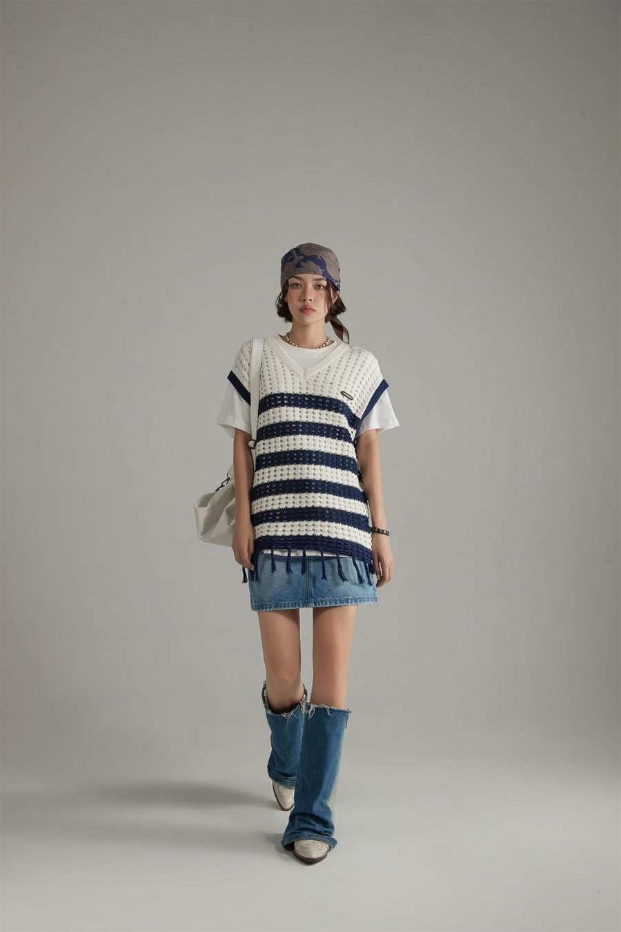 CHUU V Neck Color Contrast Stripe Knit Sweater Vest