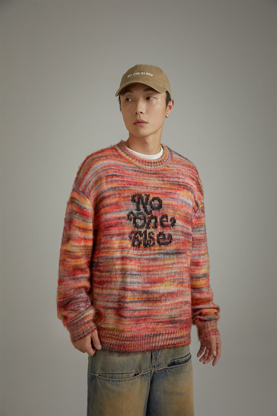 CHUU Logo Rainbow Loose Knit Sweater