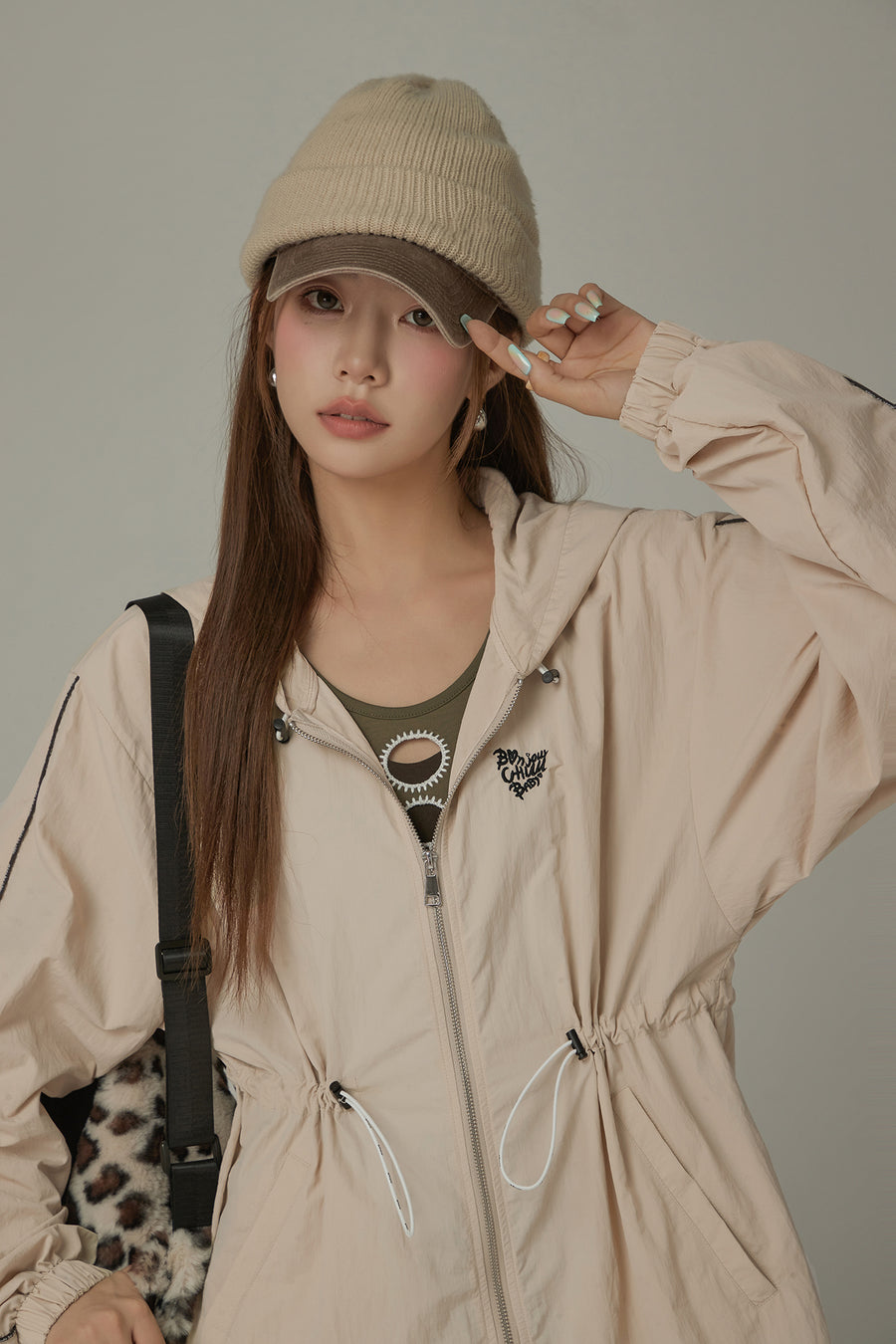 CHUU Basic Cinched String Hooded Jacket