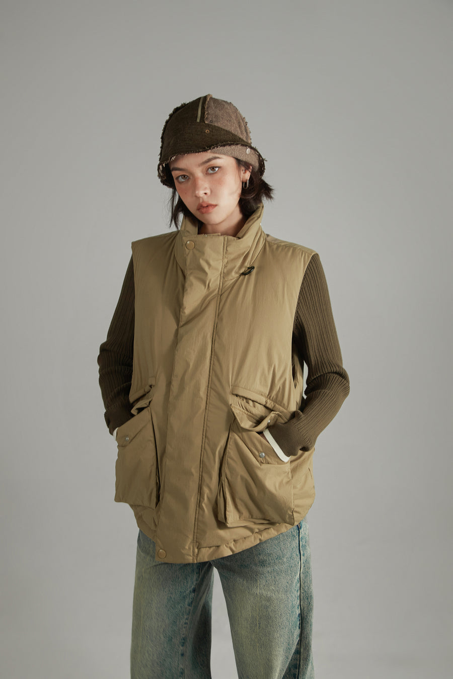 CHUU Big Pocket Padded Vest