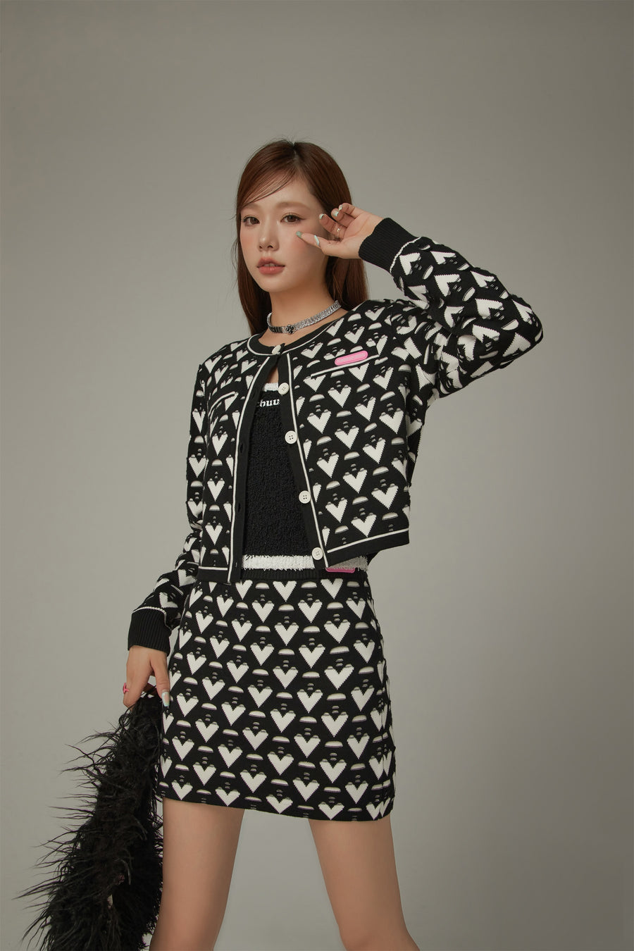 CHUU Heart Knit Button Cardigan