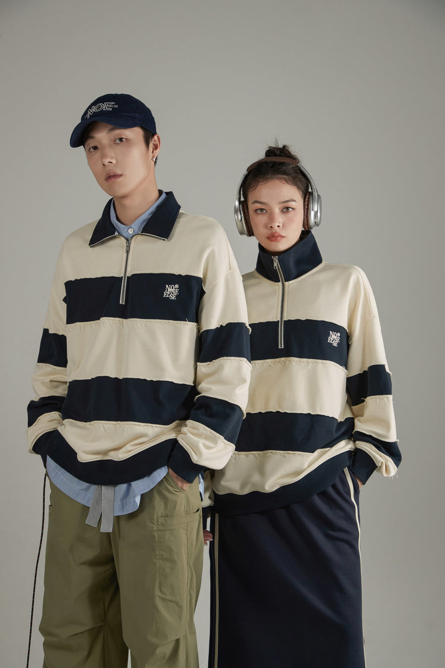 CHUU Half Zip-Up Color Striped Sweatshirt