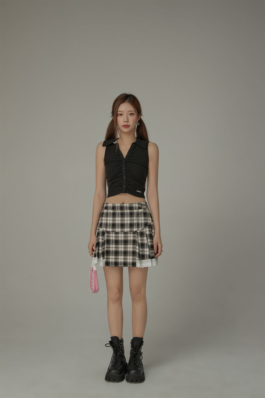 CHUU Shirred Button Color Sleeveless Crop Top