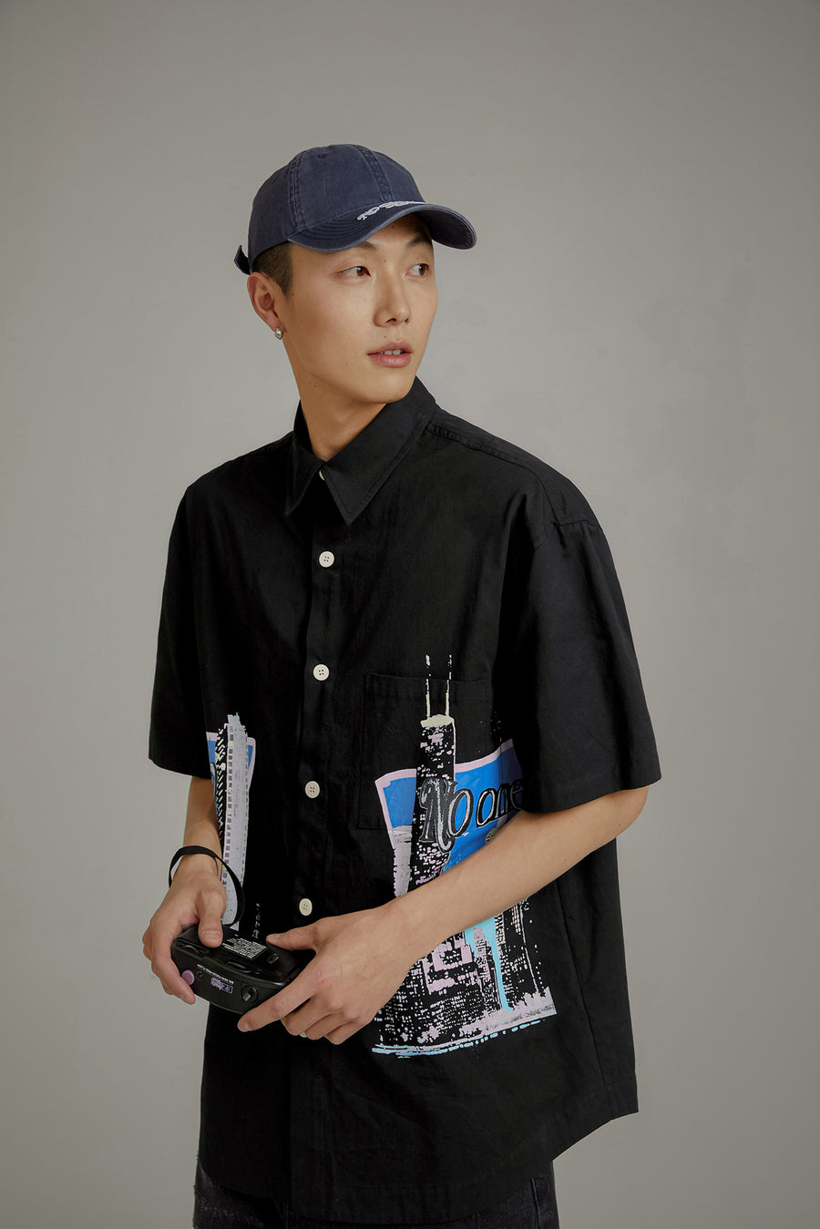 CHUU Cotton Boxy Pritned City Skyline Shirt