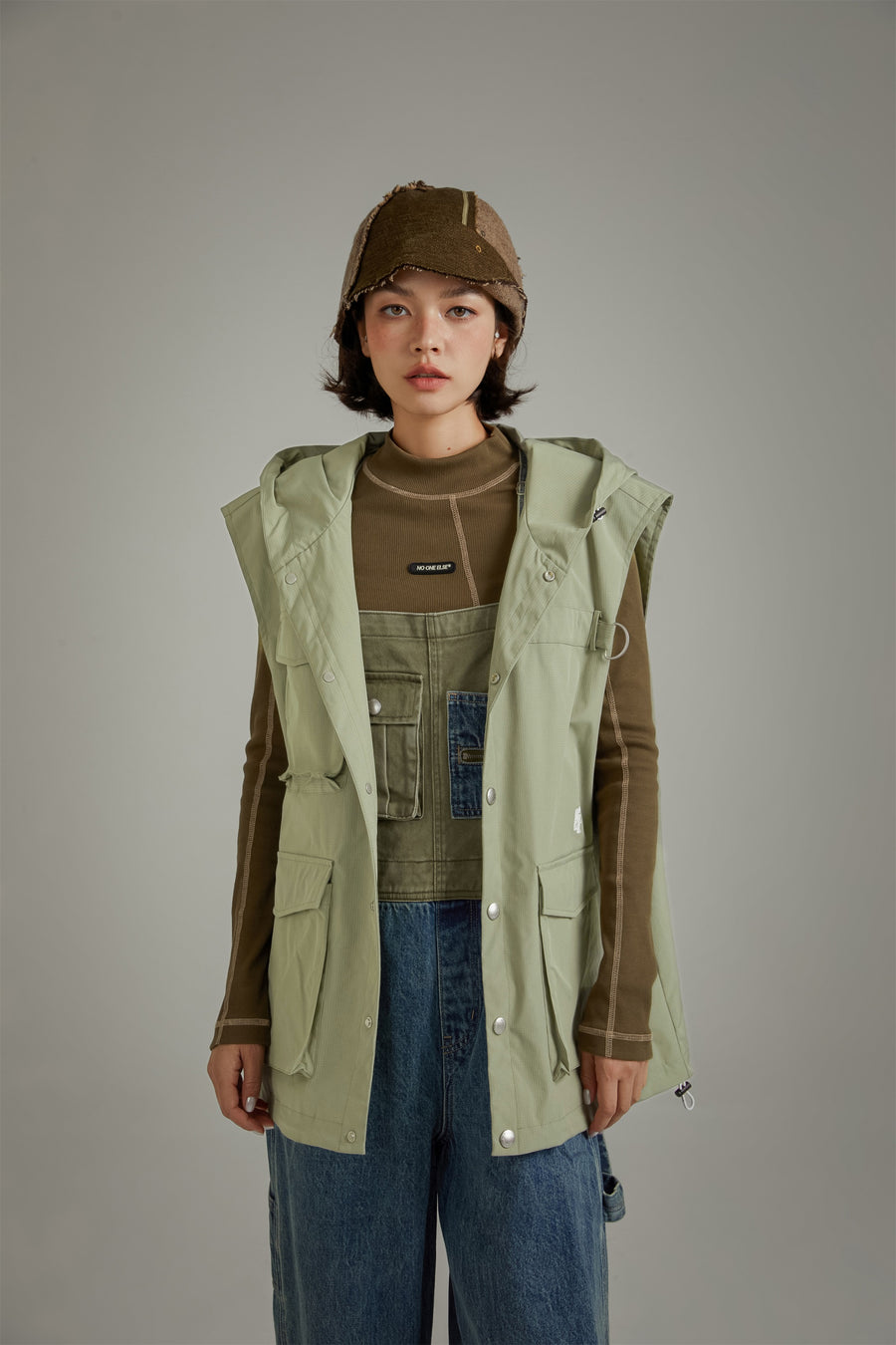 CHUU Simple Pocket Hooded Vest