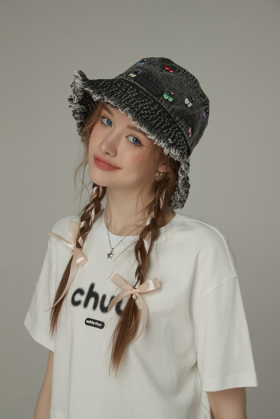 CHUU Multi Color Cherry Denim Bucket Hat