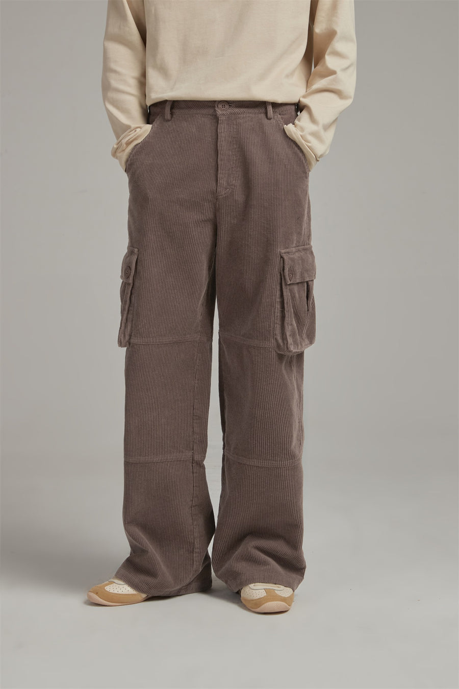 CHUU Corduroy Cargo Pants