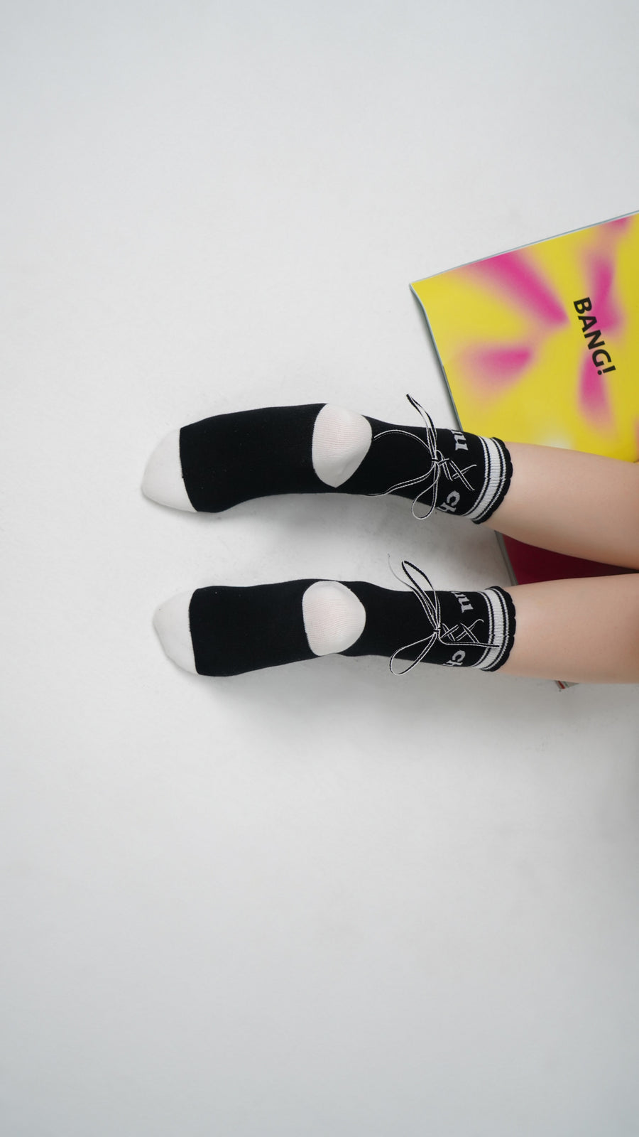 CHUU Logo Ribbon Knit High Socks