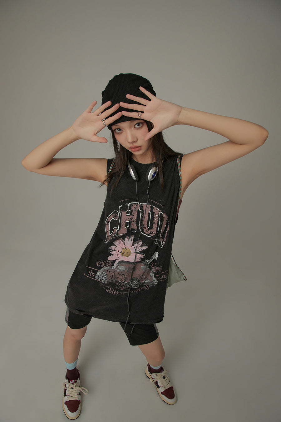 CHUU Vintage Oversized Chuu Printed Car Sleeveless T-Shirt