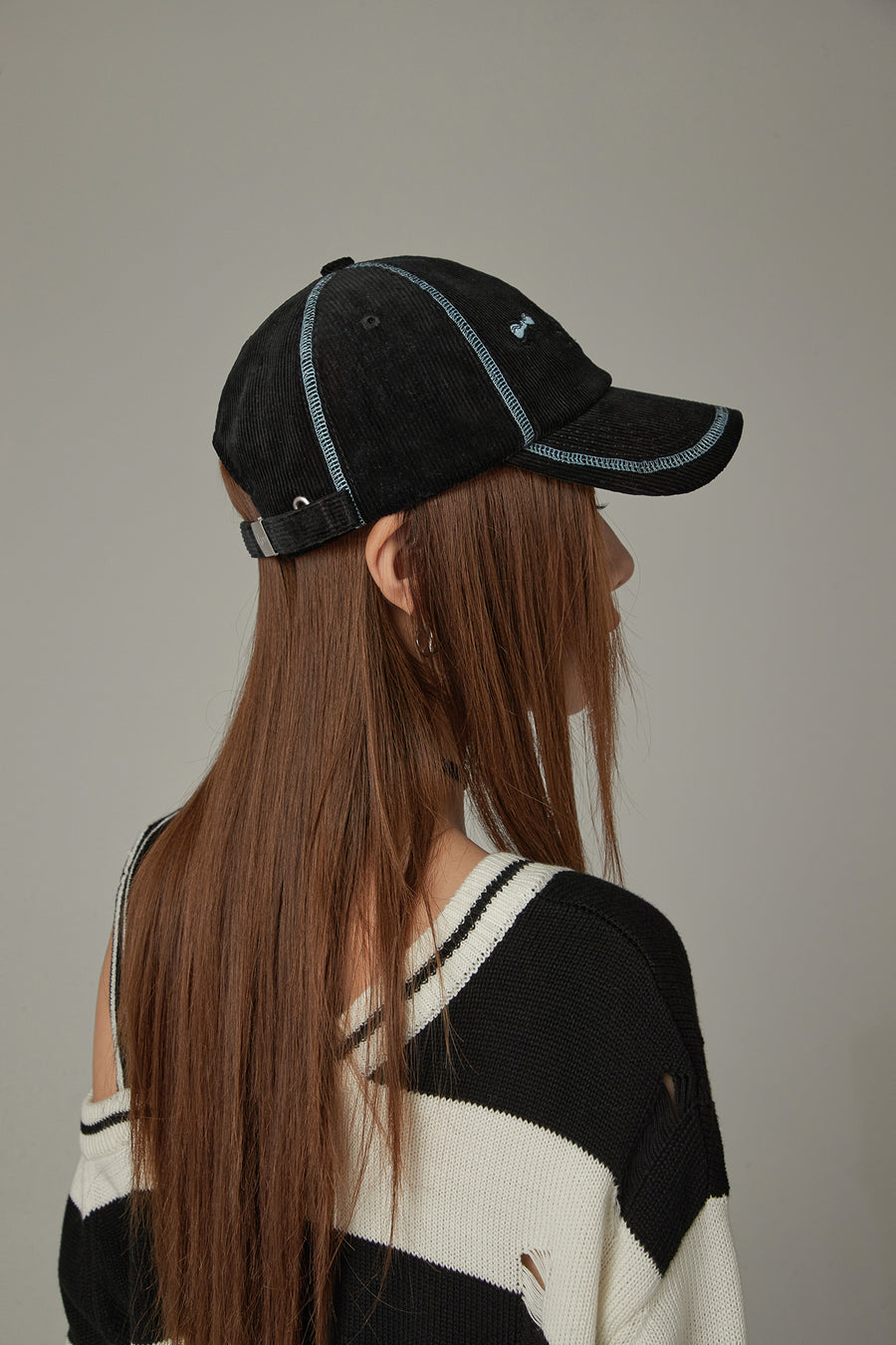 CHUU Stitch Embroidery Ball Cap