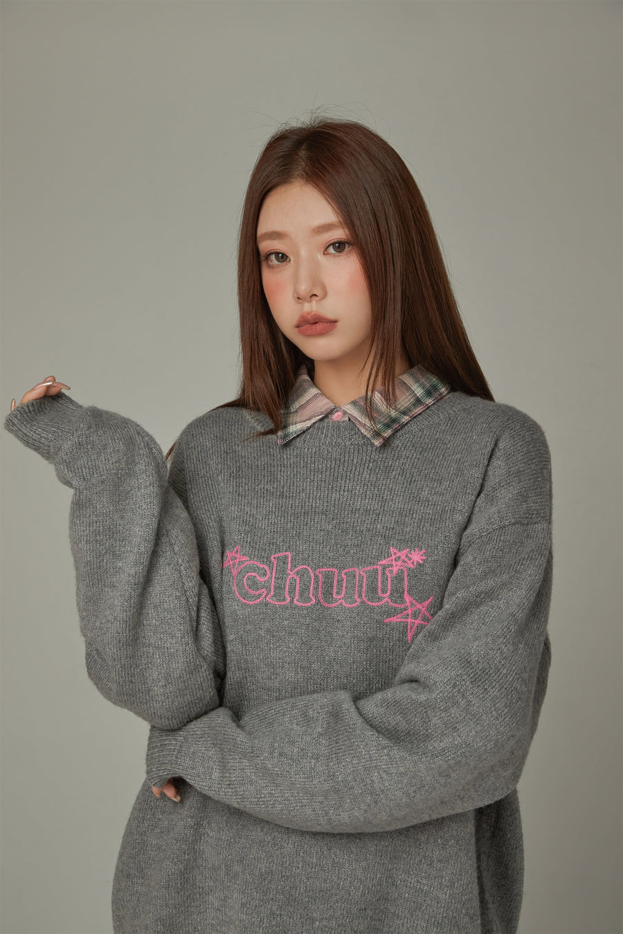 CHUU Logo Star Lettering Loose Fit Knit Sweater