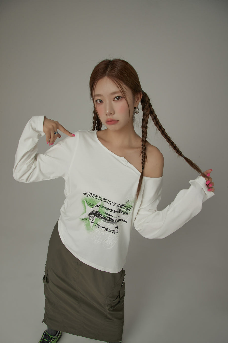 CHUU Size Doesn¡¯T Matter Buttoned Off-Shoulder Top