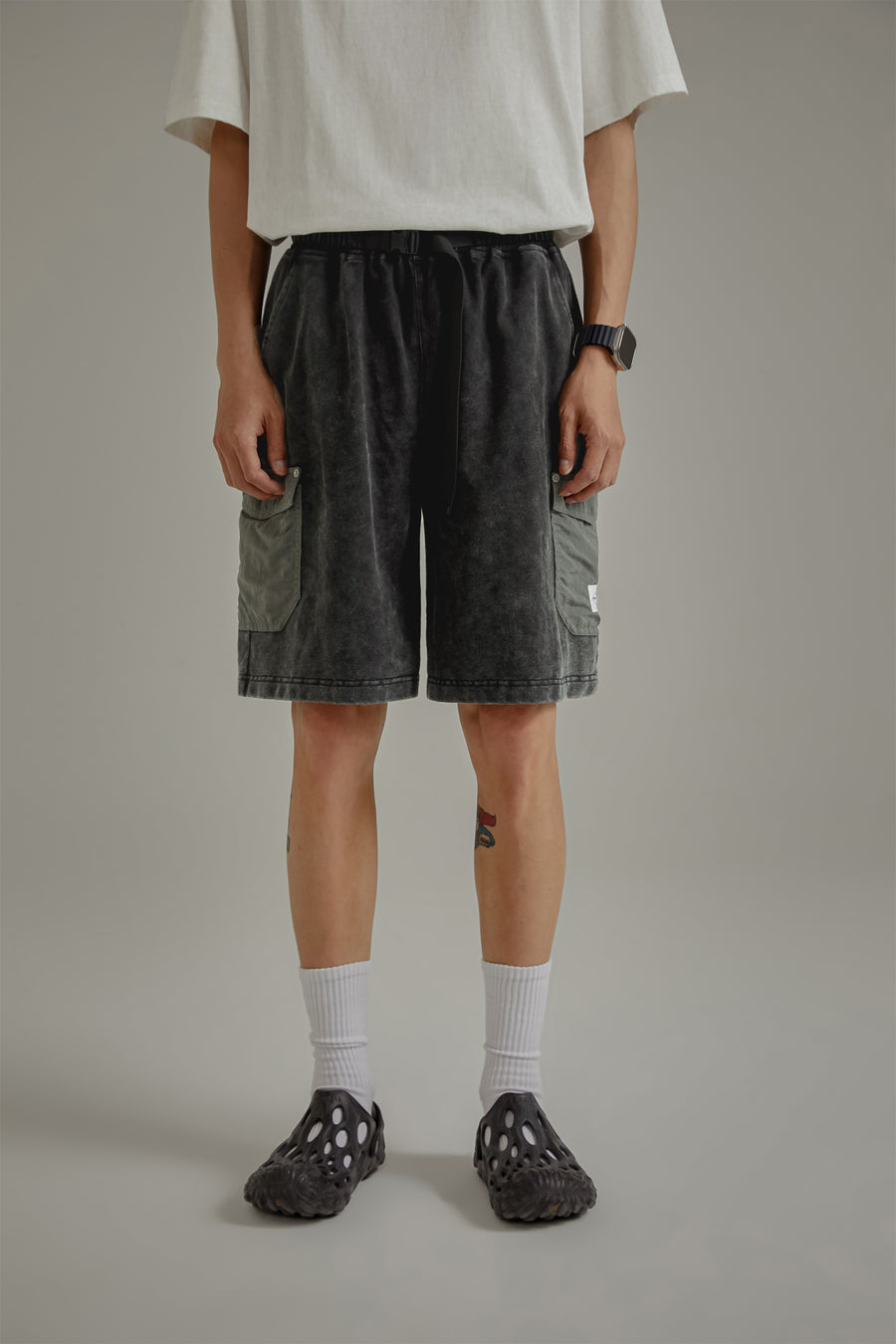 CHUU Pocket Wide Casual Shorts