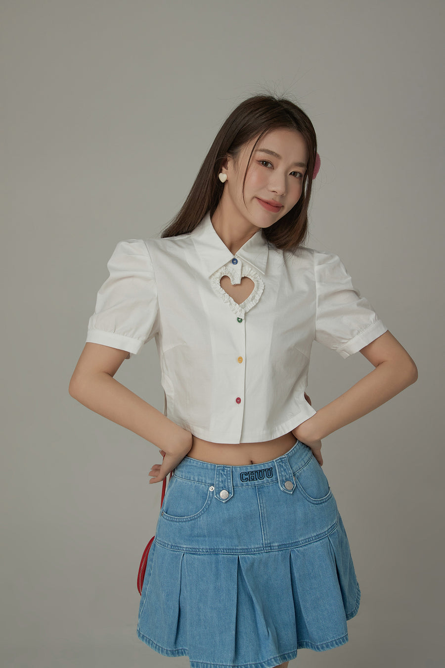 CHUU Puff Sleeve Heart Cut Out Crop Shirt