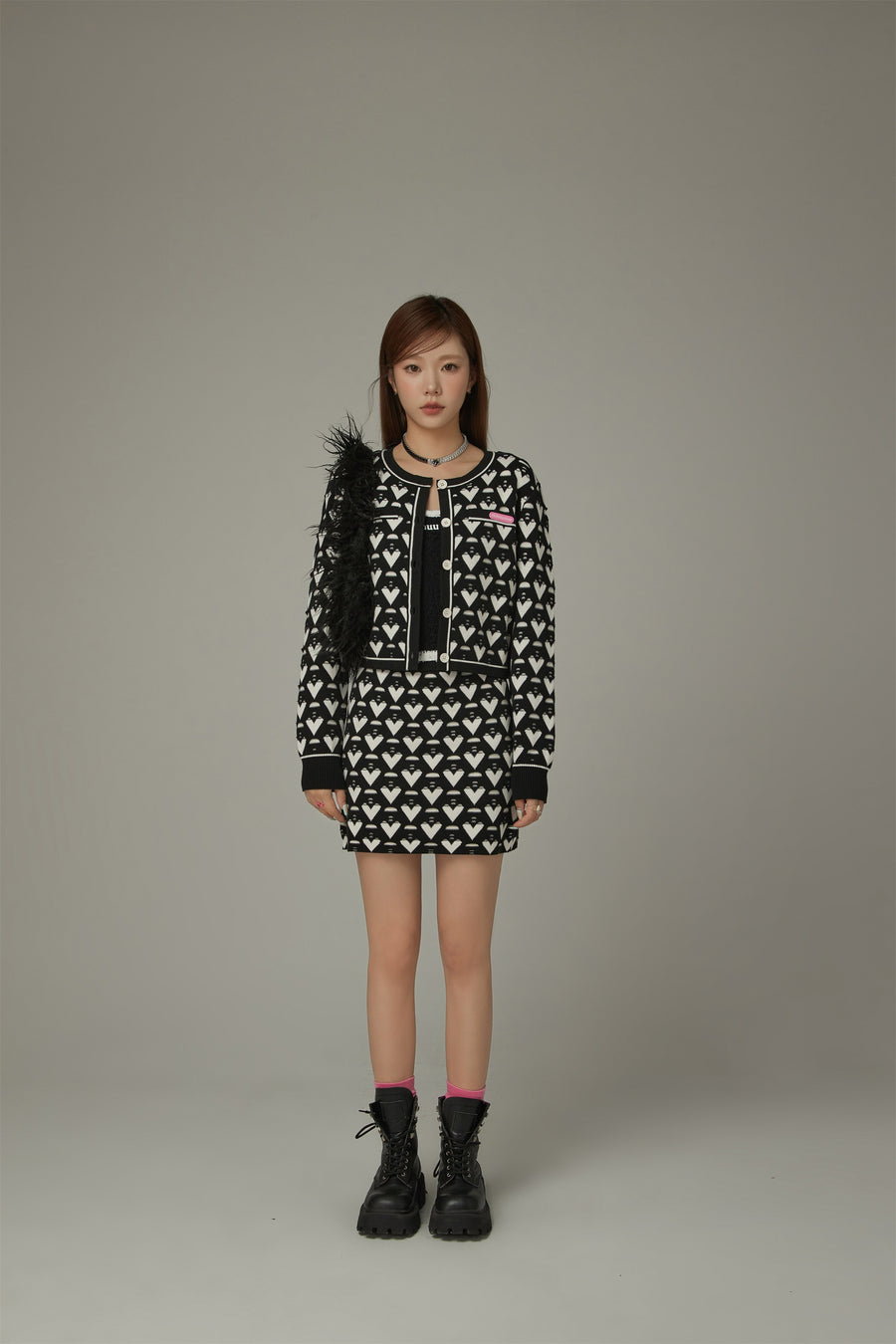 CHUU Heart Pattern Mini Skirt