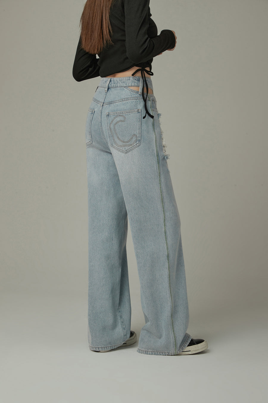 CHUU Side Slit Distressed Ripped Baggy Denim Jeans