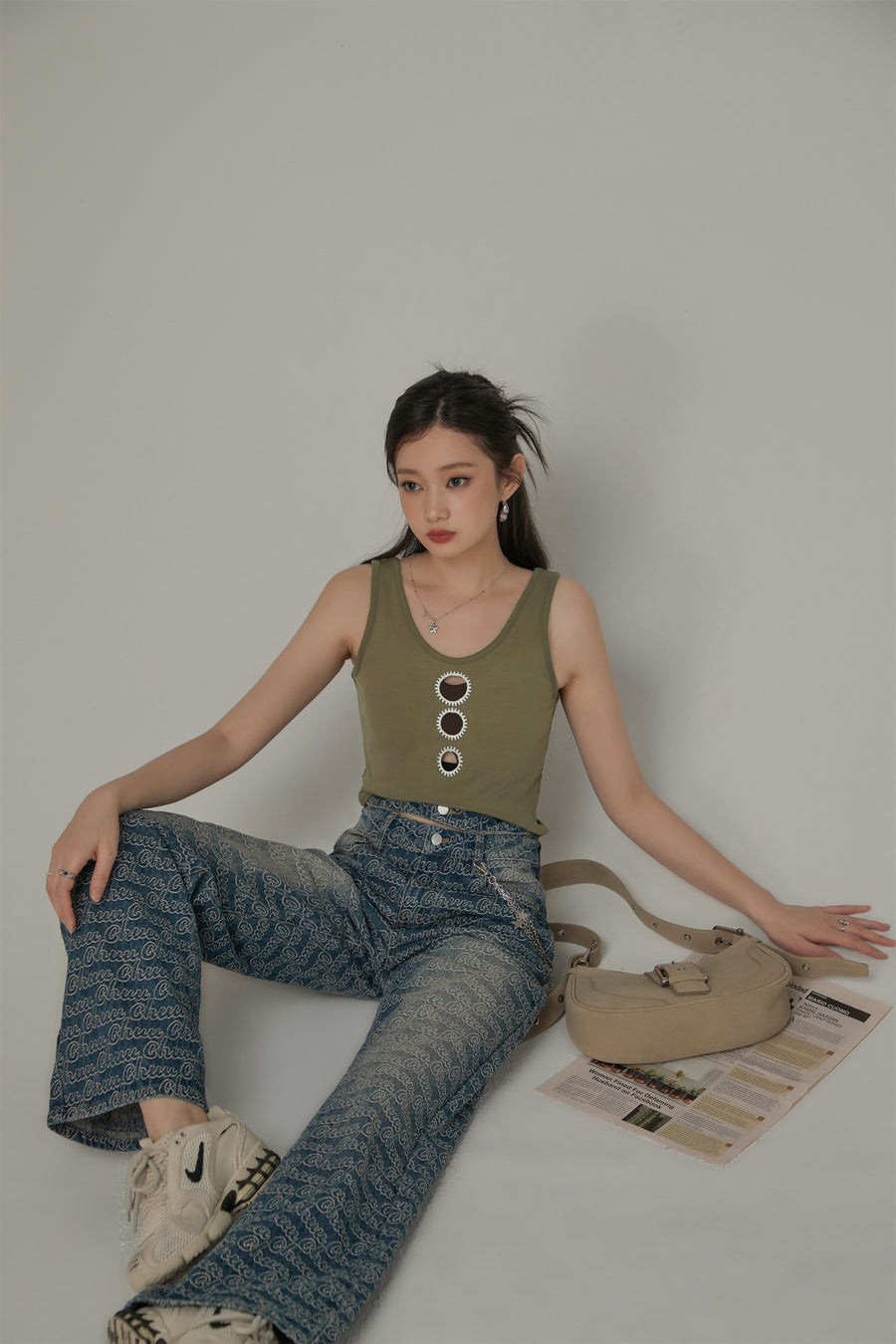 CHUU Dot Cutouts Sleeveless Semi Crop Top