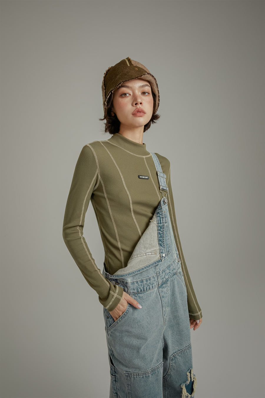 CHUU Color Stitch Slim T-Shirt