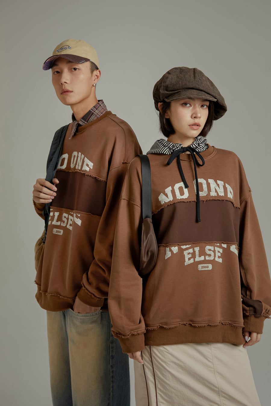 CHUU Logo Color Combination Overfit Sweatshirt