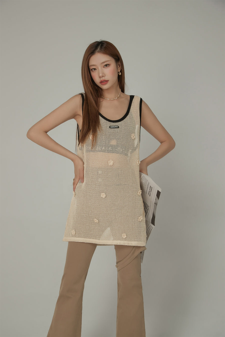 CHUU Flower Crochet Mesh Sleeveless Oversized Top