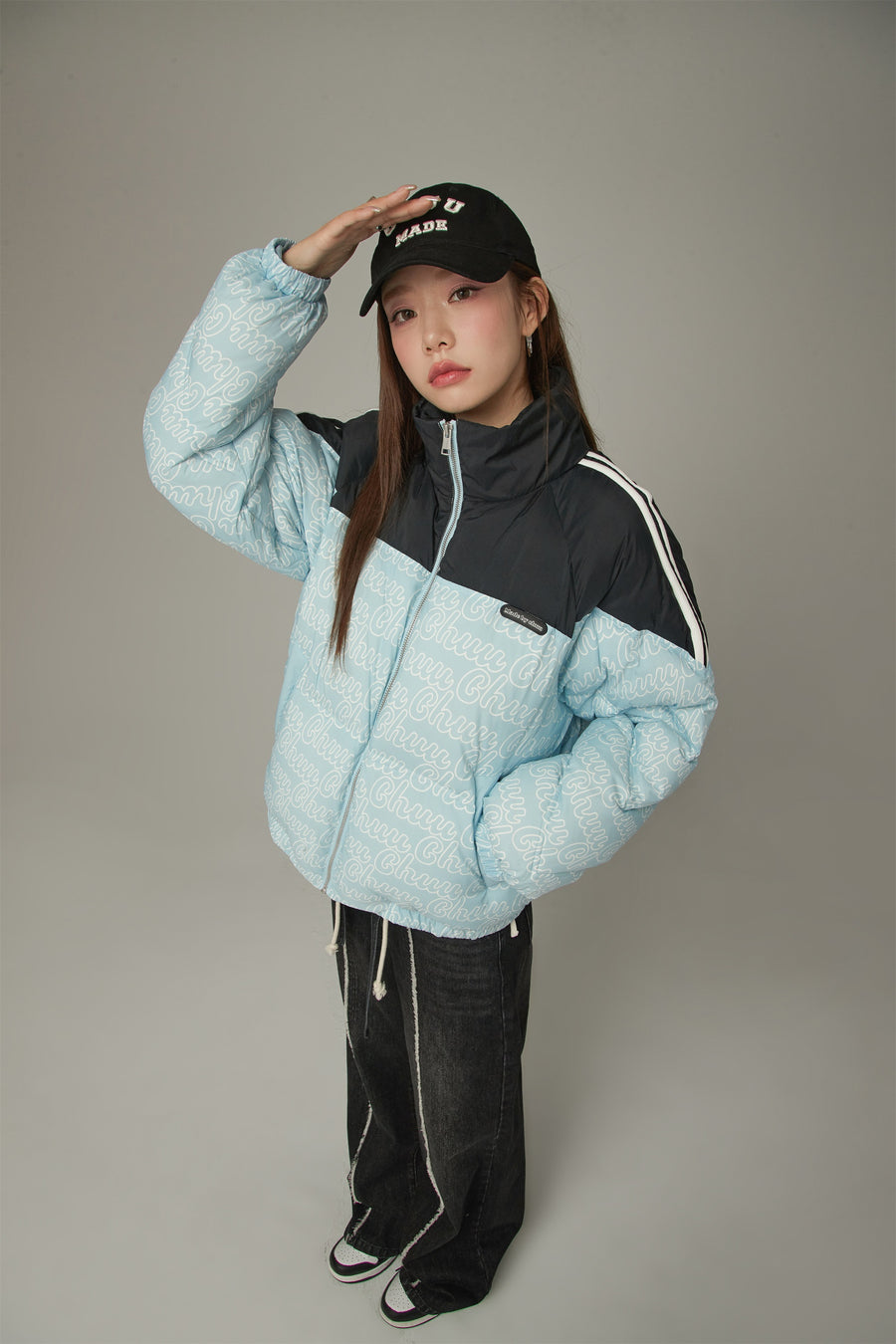 CHUU Color Combination Lettering Padded Jacket