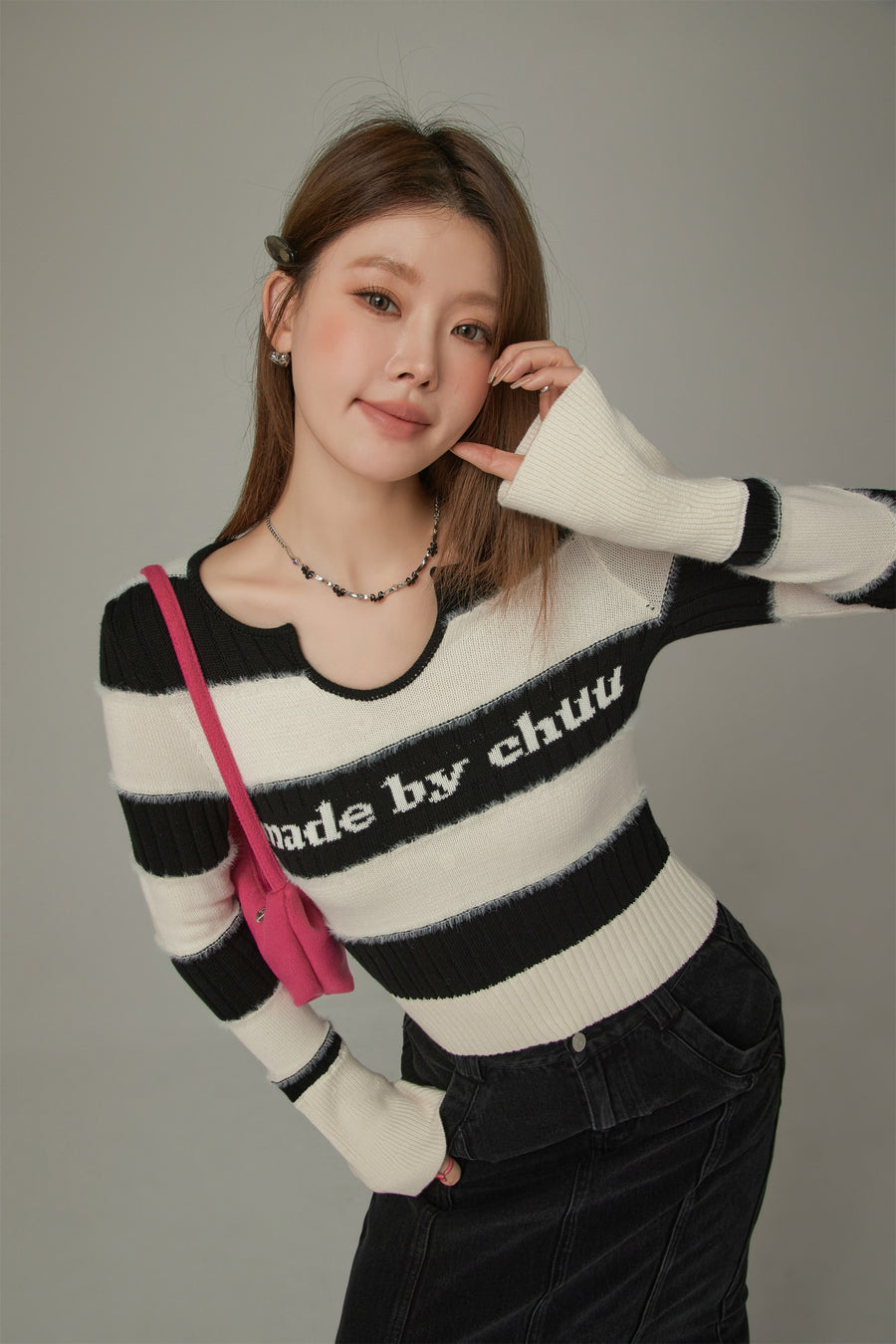 CHUU Logo Color Stripe Knit Sweater