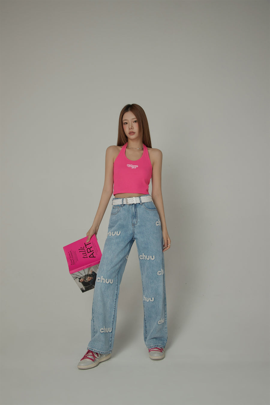 CHUU Embroidered Lettering Straight Jeans