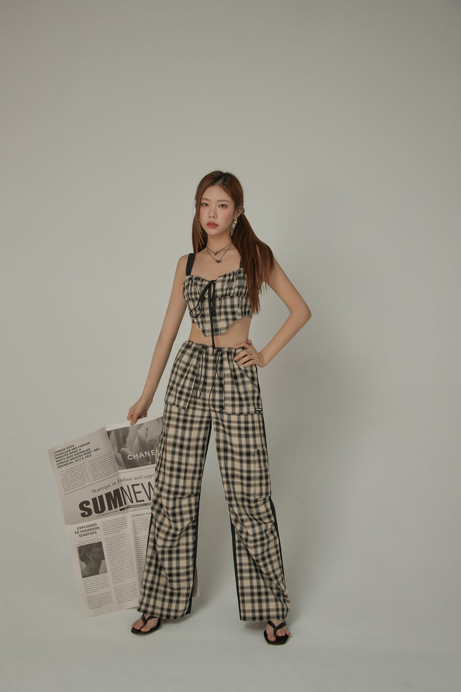 CHUU Checked Cargo Contrasting Color Casual Pants