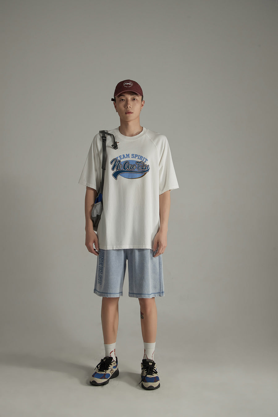 CHUU Ripped Sporty Printed Boxy T-Shirt